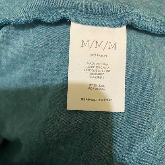 CAbi Swing Tee 0356 Turquoise Flowy Oversized Asymmetrical Hem Office Casual - Picture 9 of 10